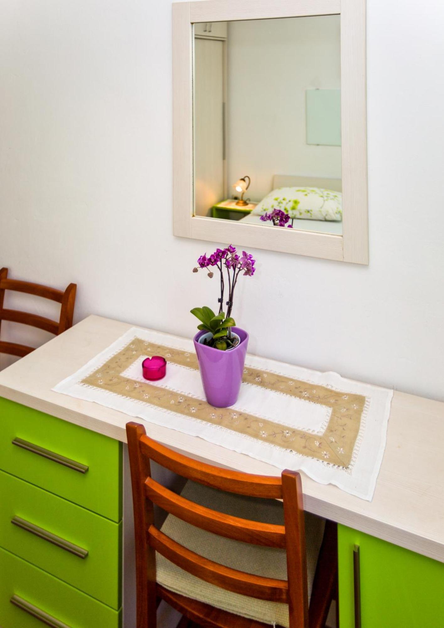 חוואר Rooms Barbaric מראה חיצוני תמונה