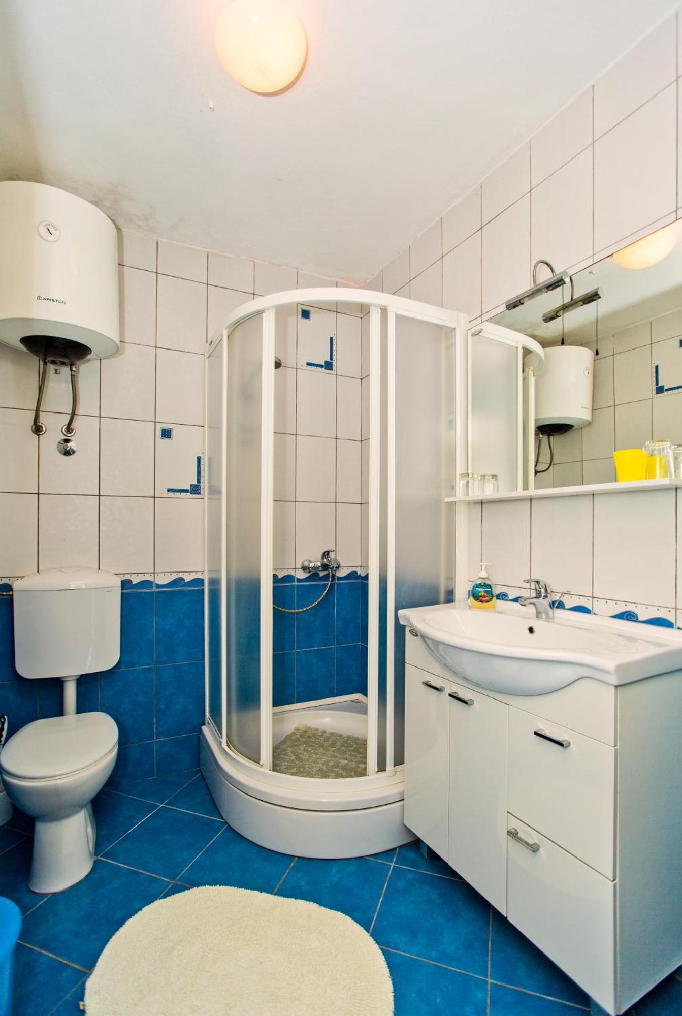 חוואר Rooms Barbaric מראה חיצוני תמונה